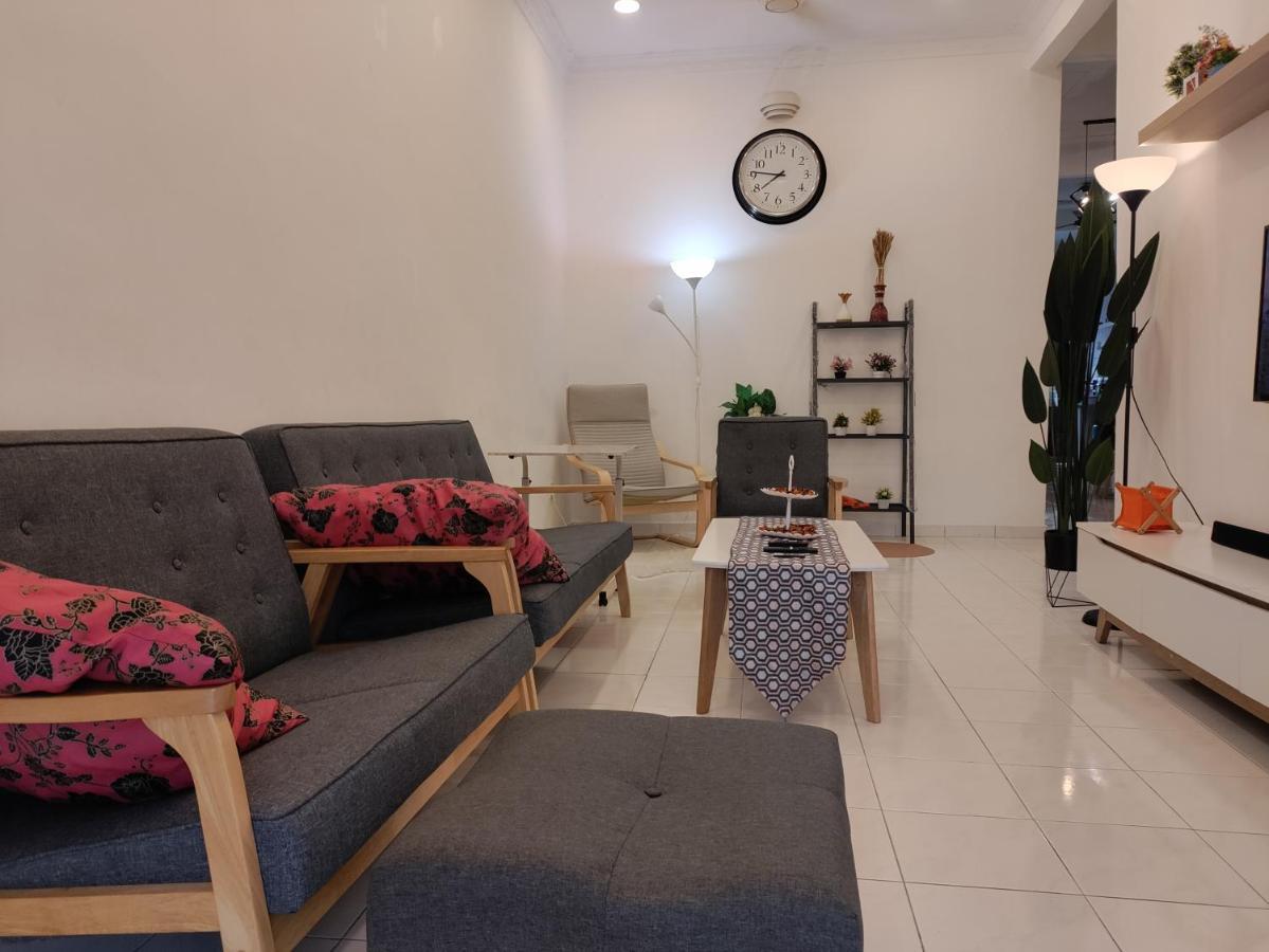Ubaid Homestay Seremban Exterior foto